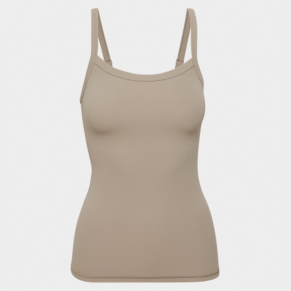 Aritzia BUTTER Tumbler Hip Tank
